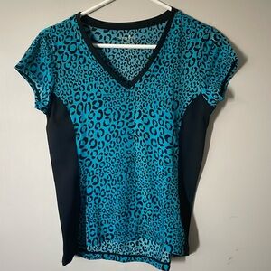 Sturdy Girl Sports workout top